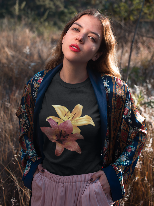 Women's T-Shirt : Lily