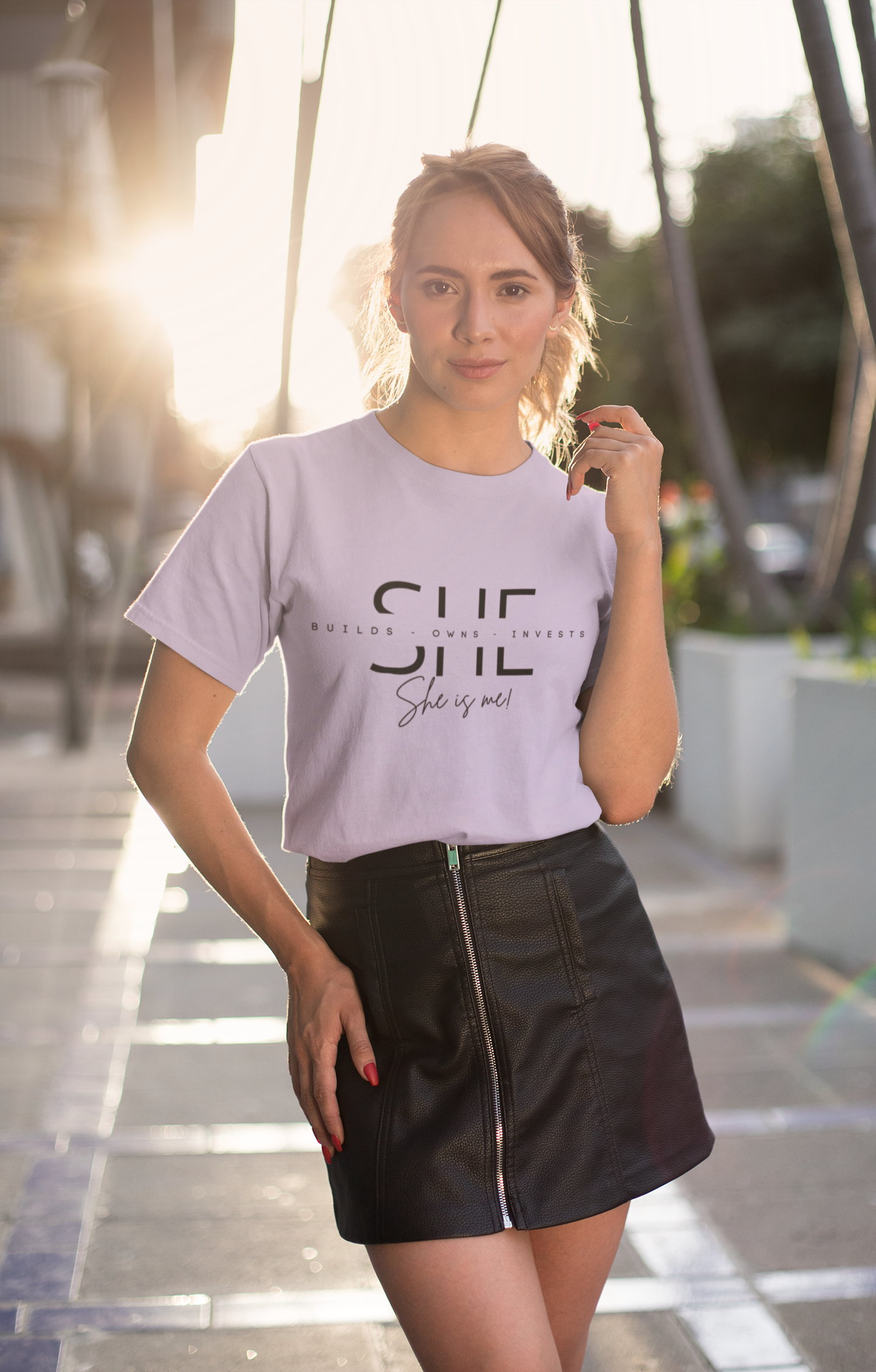 Women's T-Shirt : SHE