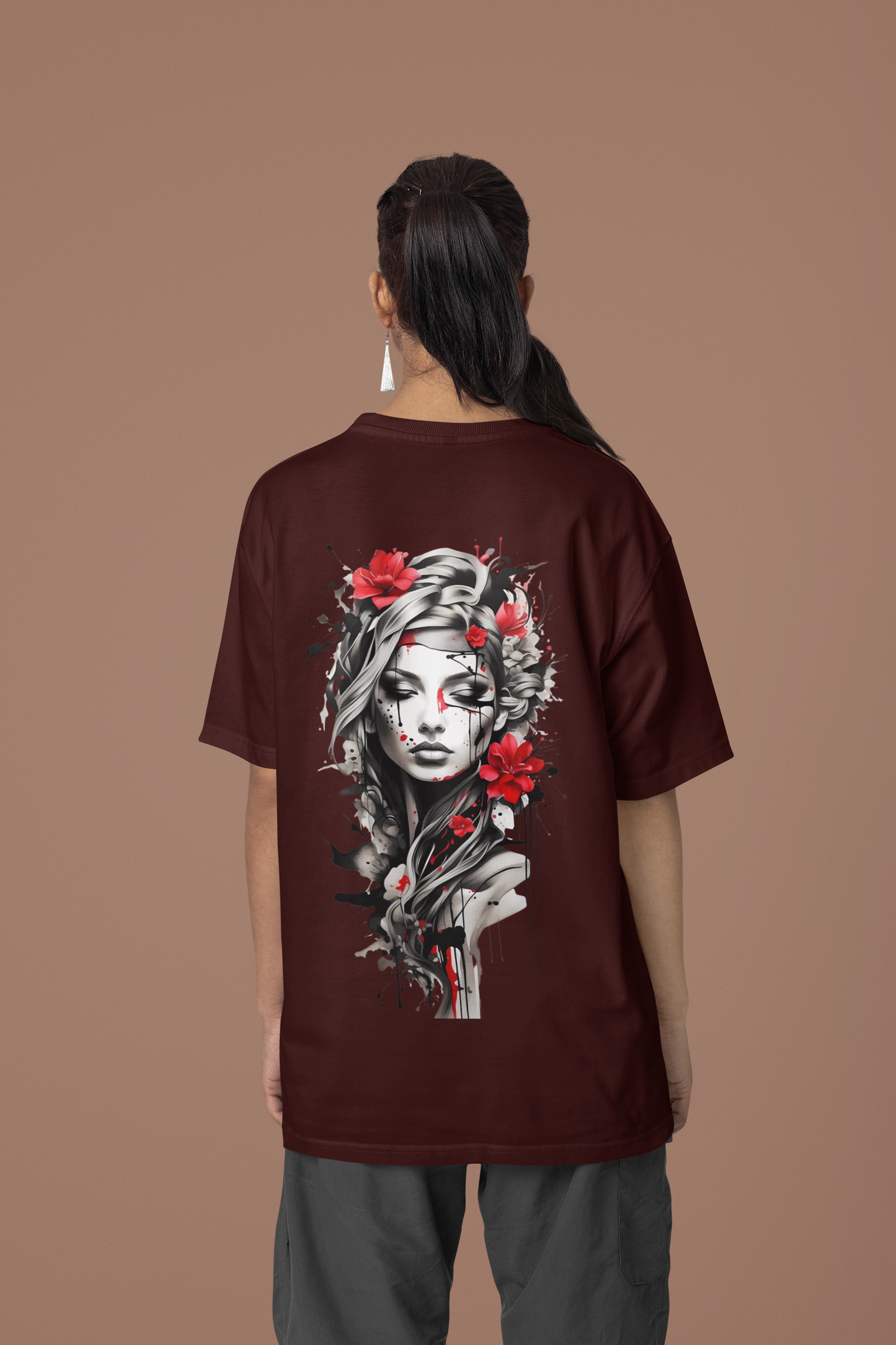 Oversized T-Shirt : Scarlet Muse