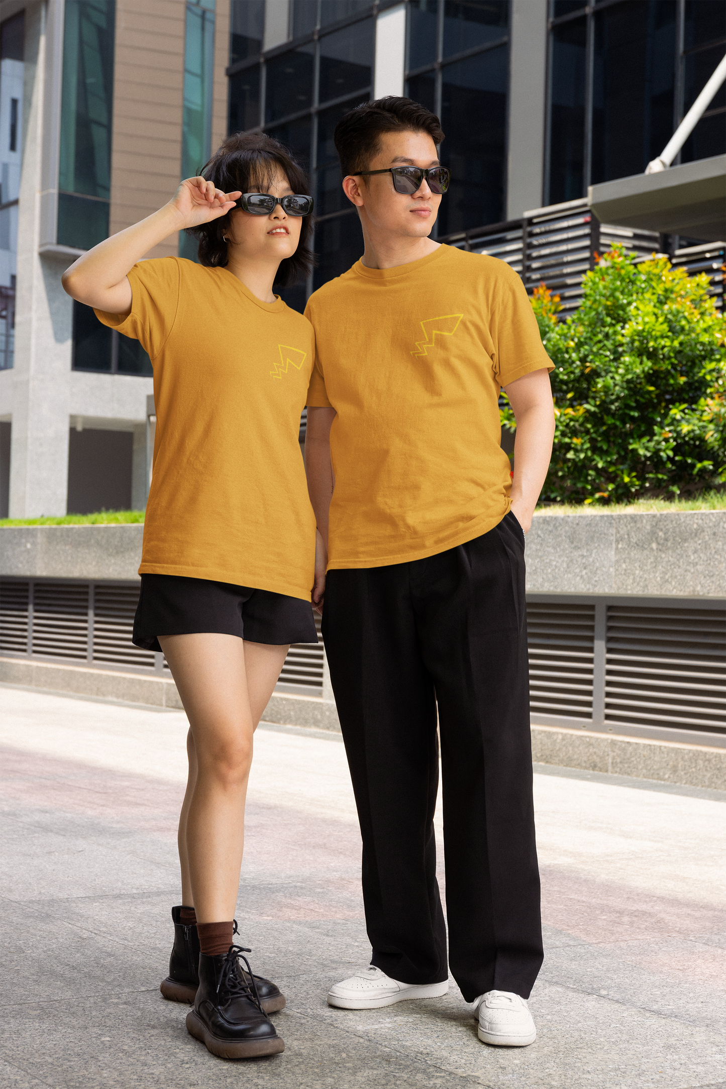 Unisex Oversized T-Shirt : Pikachu