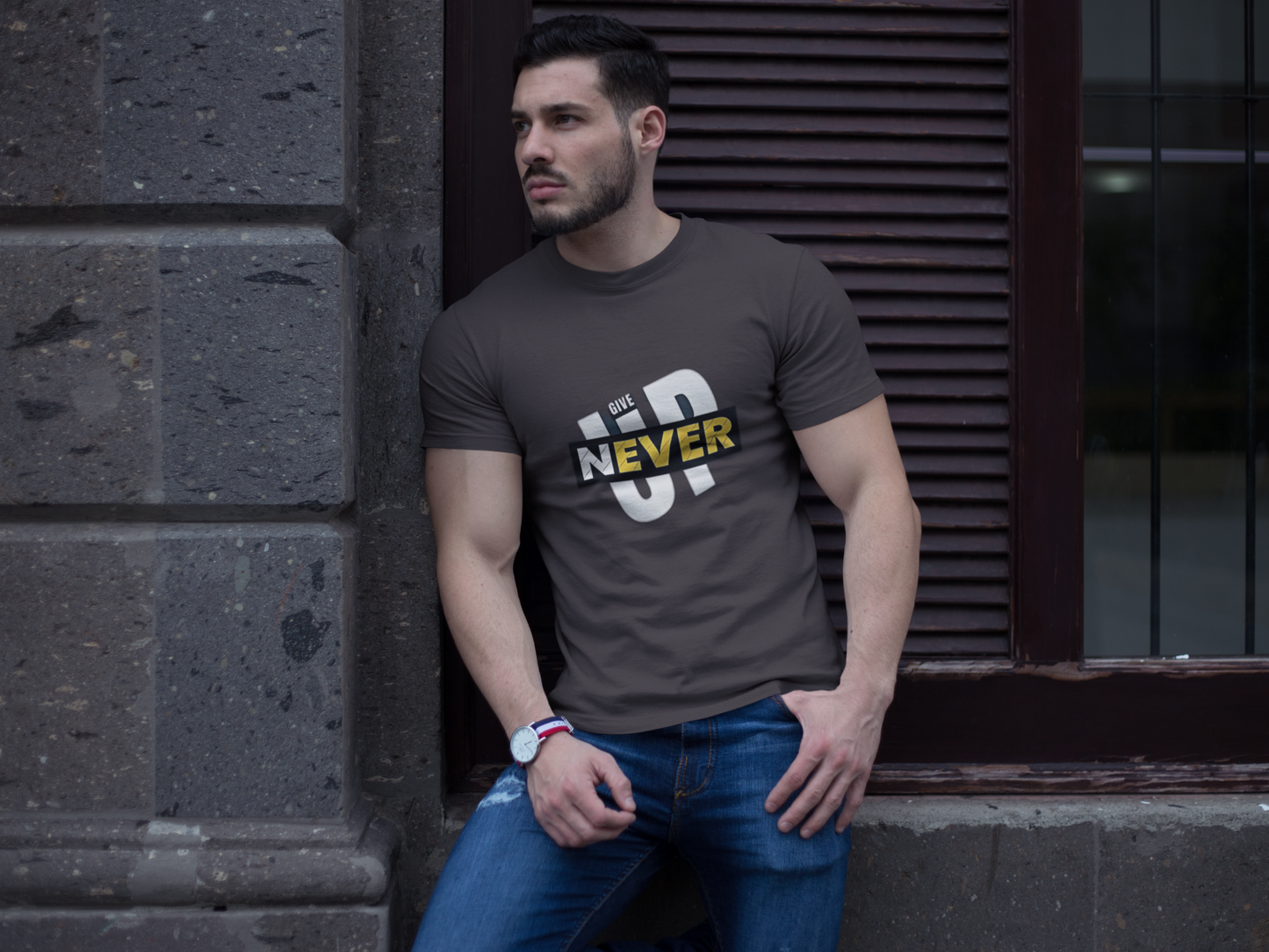 Men's T-Shirt : Never Give UP