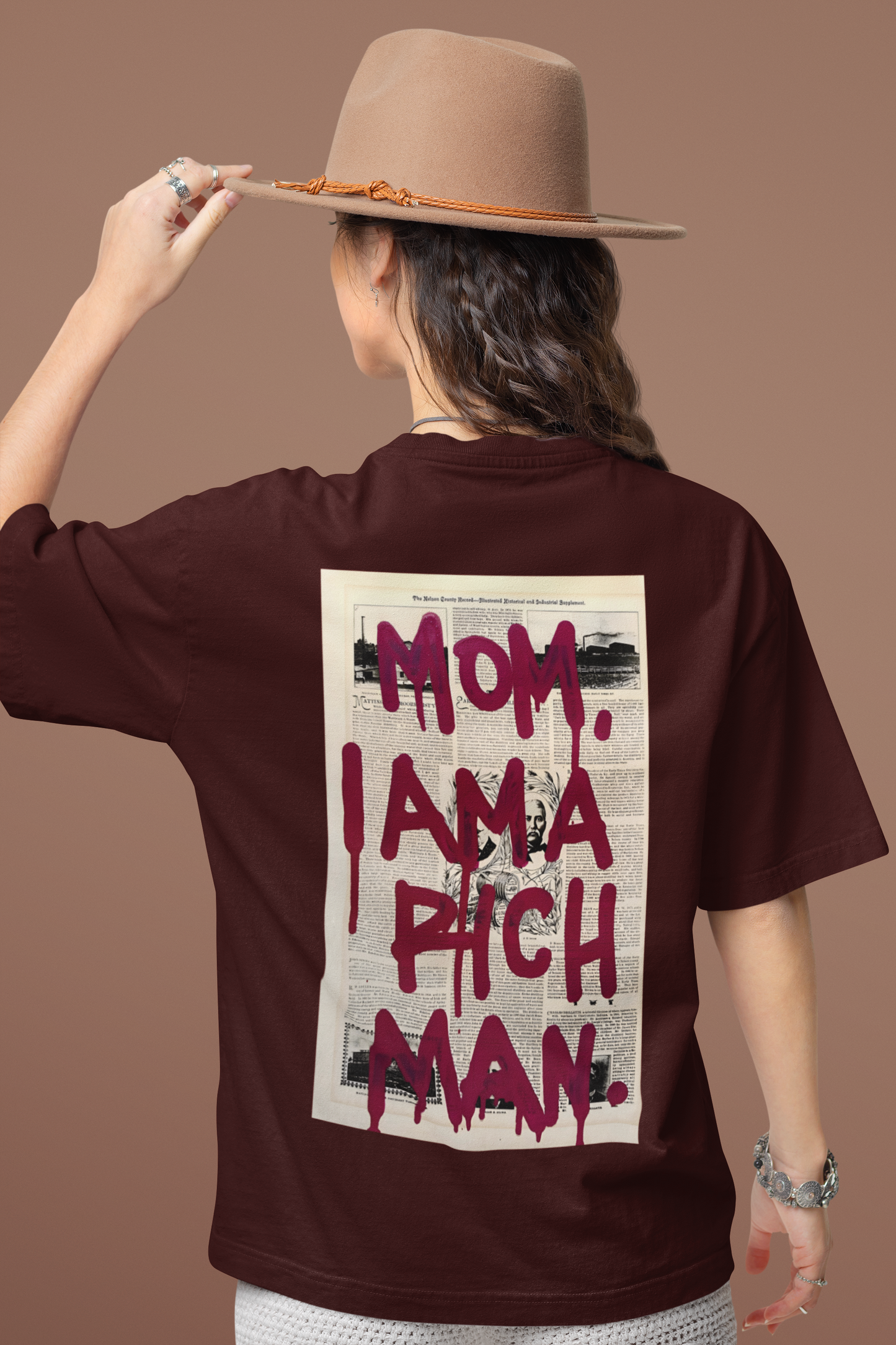 Women's Oversized T-Shirt : Mom I Am A Rich Man
