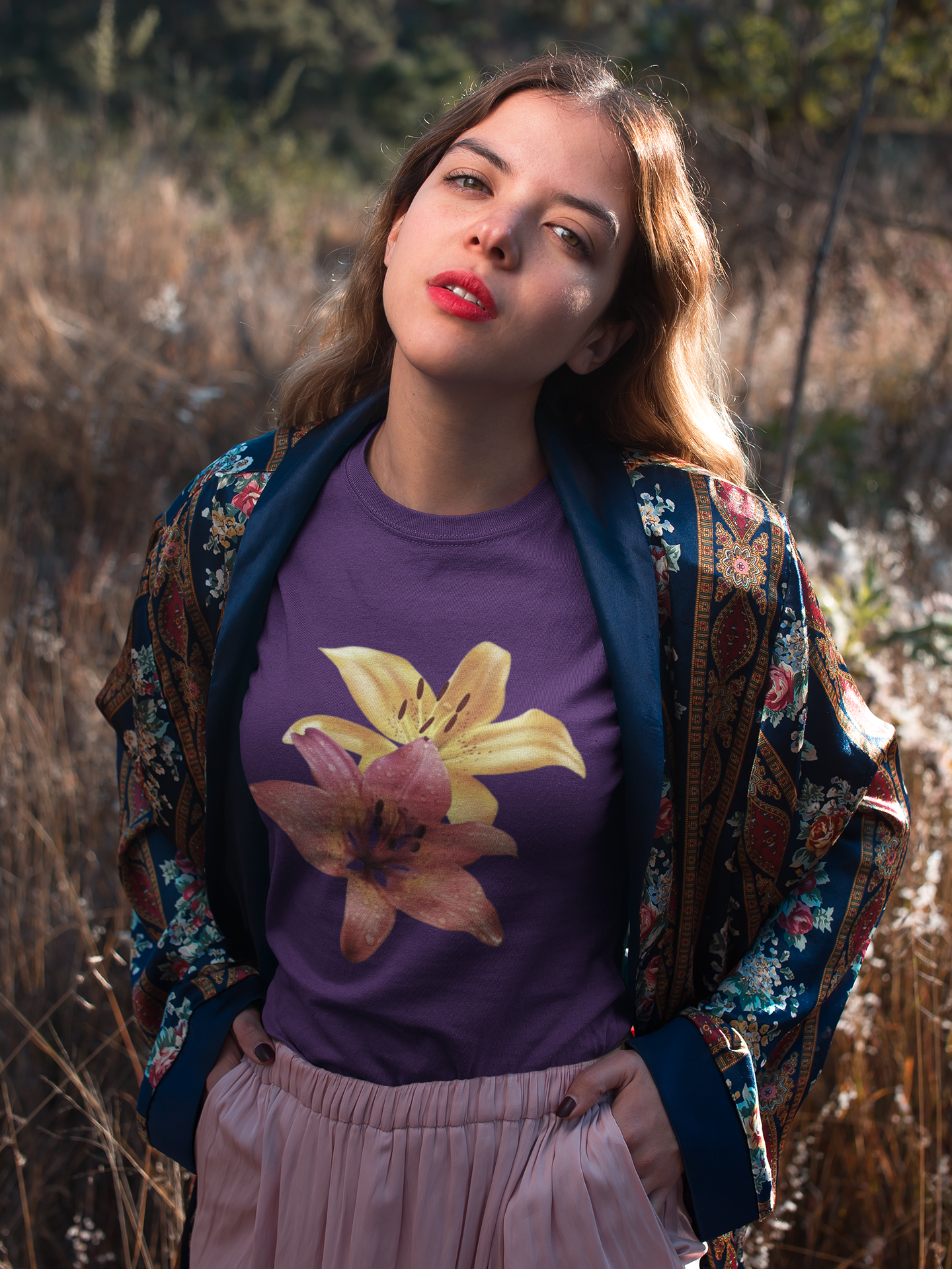 Women's T-Shirt : Lily