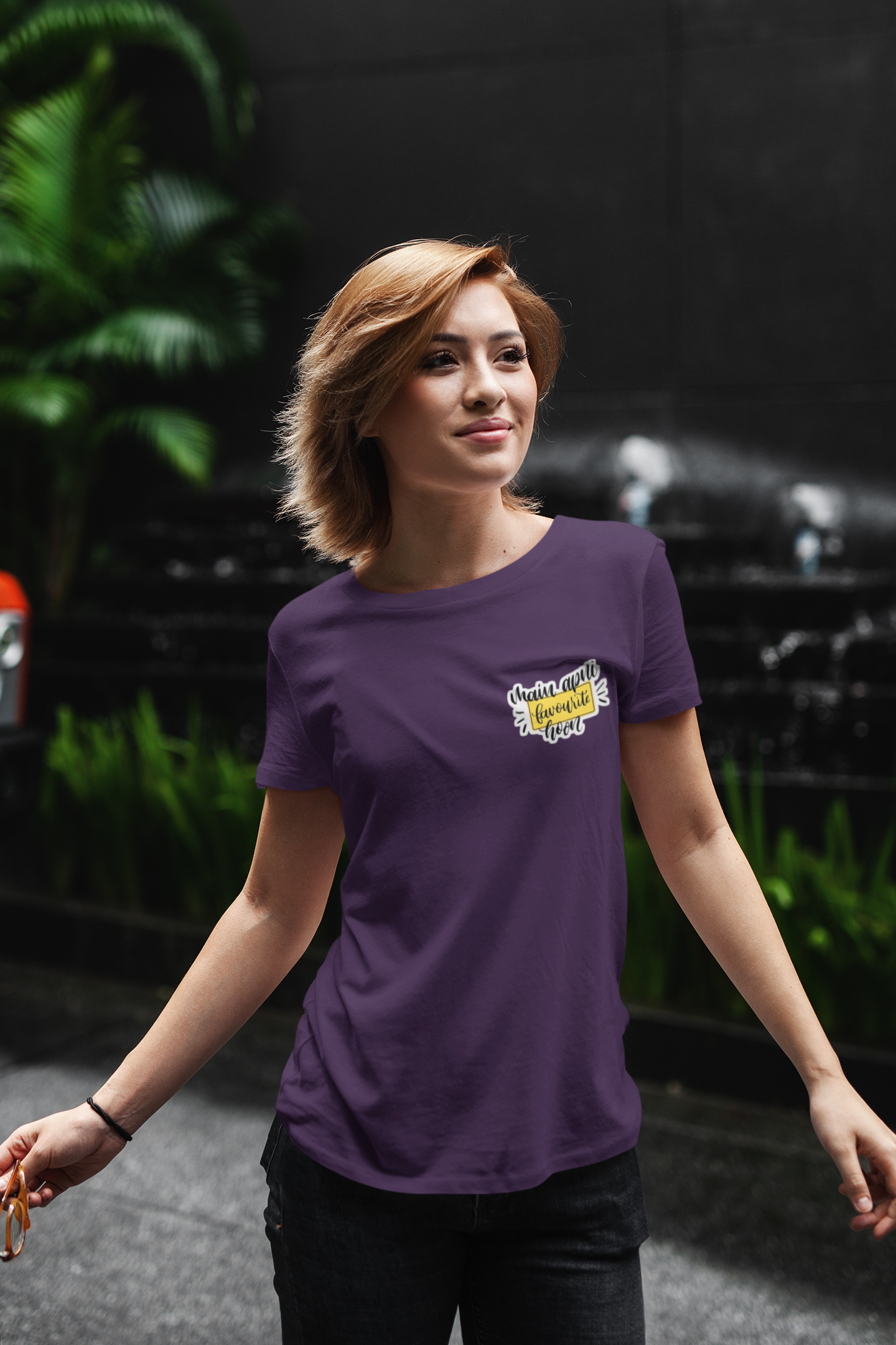 Women's T-Shirt : MAIN APNI FAVOURITE HOON